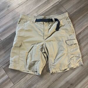 North Face Khaki Athletic‎ Cargo Shorts Men 38